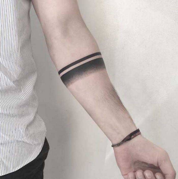 32 ideias de tatuagens de braceletes 3