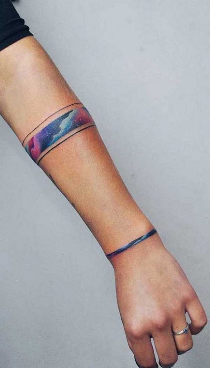32 ideias de tatuagens de braceletes 31