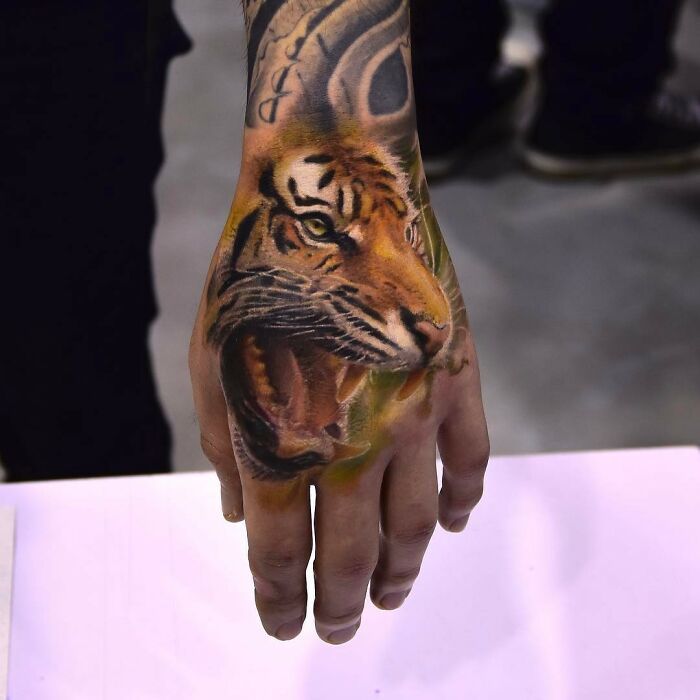 Artista faz tatuagens surpreendentemente realistas, e aqui estão suas 53 melhores 7