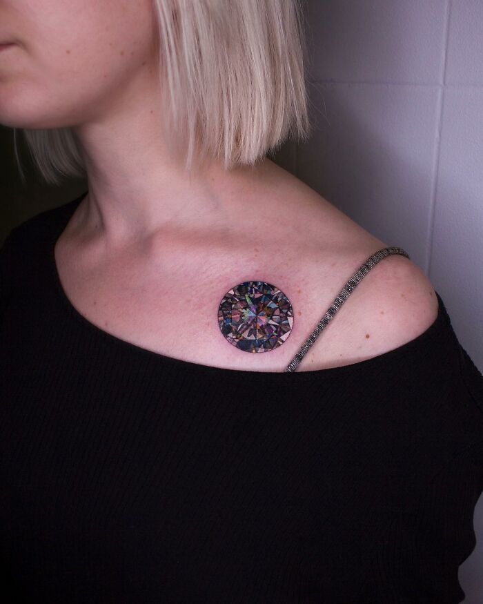 As pessoas vão a esta artista para fazer tatuagens de joias permanentes (40 fotos) 29