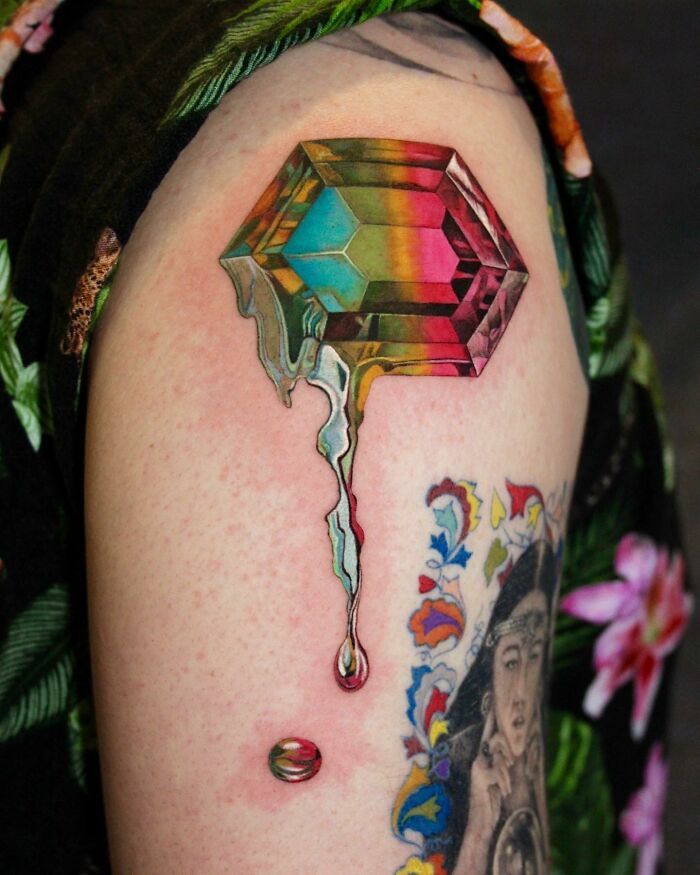 As pessoas vão a esta artista para fazer tatuagens de joias permanentes (40 fotos) 37