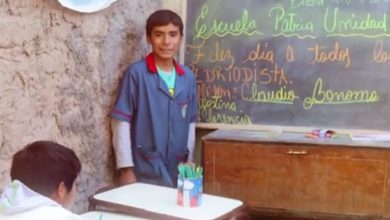 Menino de 12 anos constrói escola em casa para educar vizinhança 13