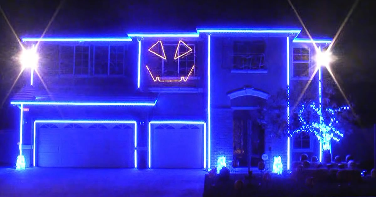 Halloween Light Show 2011 – Party Rock Anthem