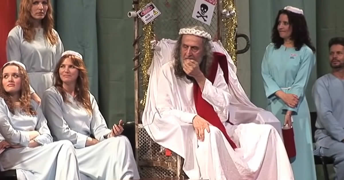 Fritada – Humoristas fritando Inri Cristo