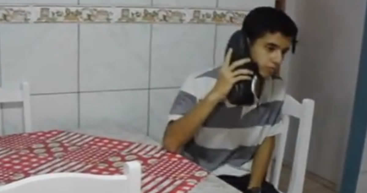 Paródia de Dois homens e meio