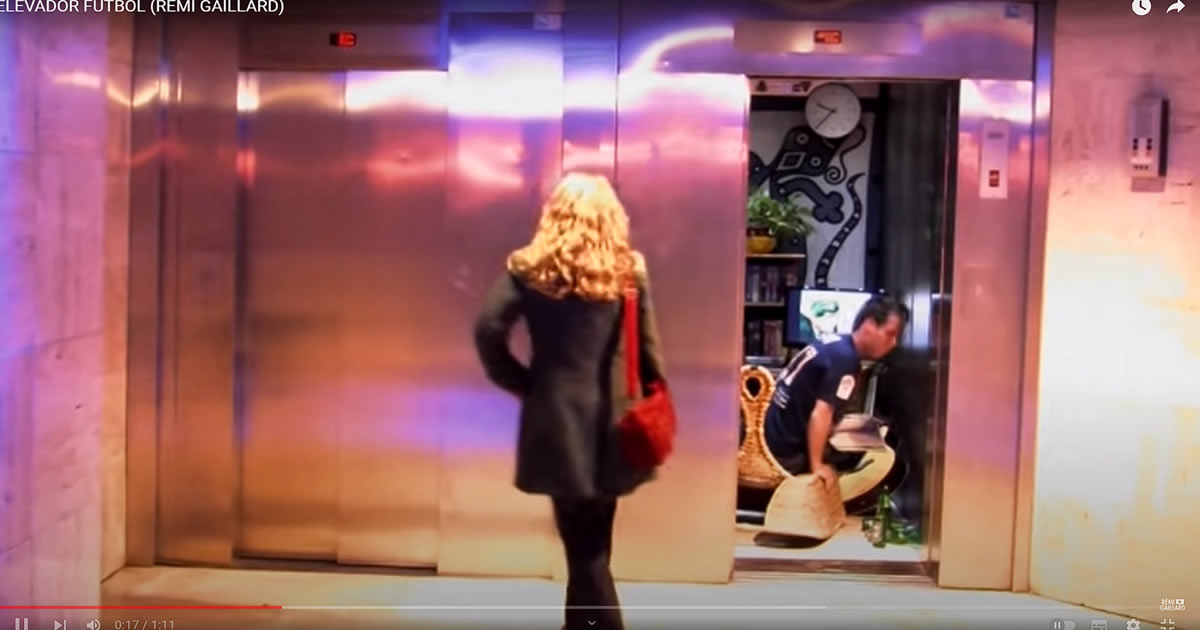 Pegadinha do Elevador