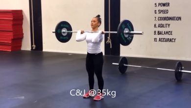 Garota de 17 anos dá Show na Academia 10