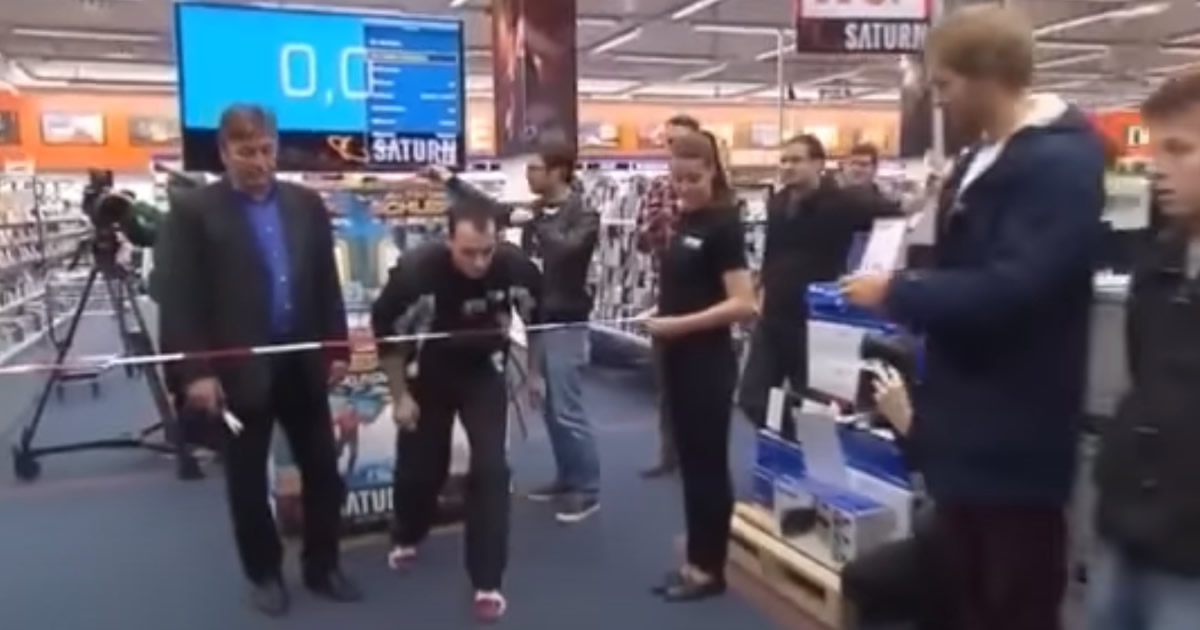 156 segundos grátis dentro do mega Shopping Saturn