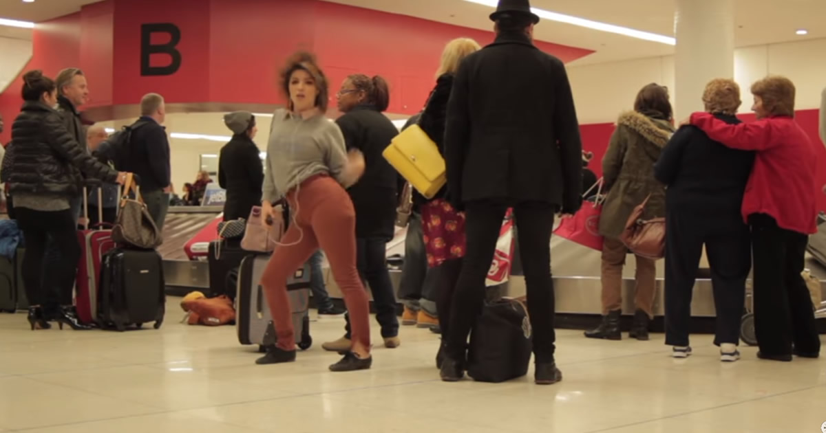 Dançando como se não houvesse ninguem olhando: Aeroporto