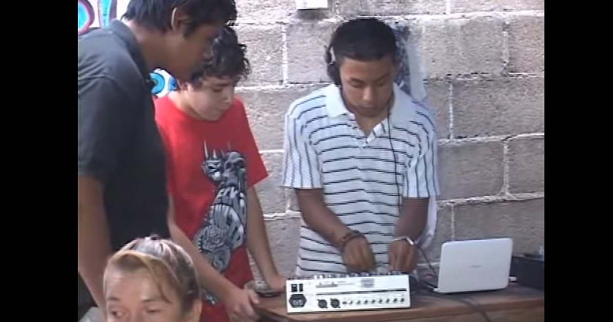 Sem nada pra fazer, então vou ser Dj