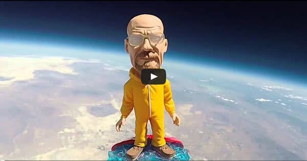 Boneco do Walter White vai até o espaço em balão de gás 3