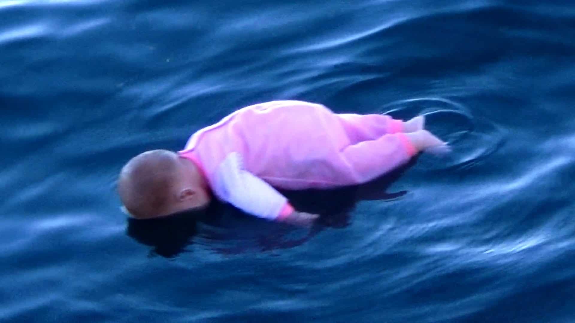 Pegadinha: Bebê se afoga