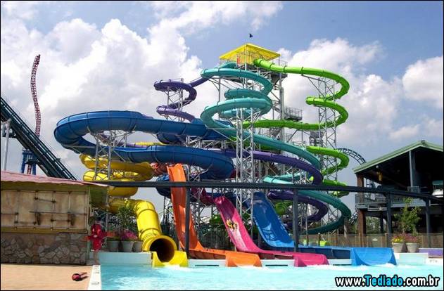 parques-aquaticos-do-mundo-07