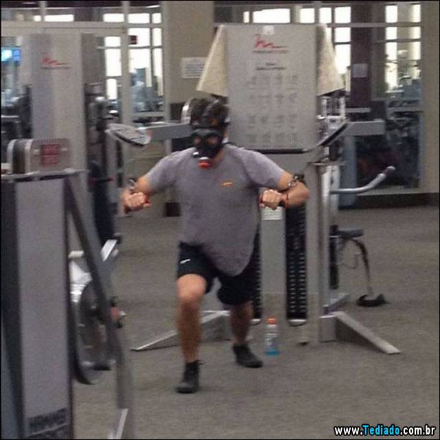 pessoas-estranhas-nas-redes-sociais-24