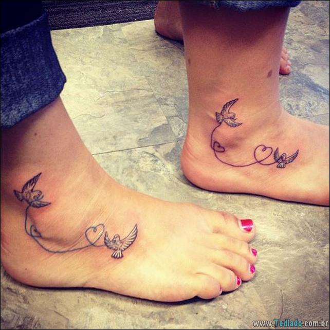 tatuagens - tatuagens mae e filha 18 - 34 Tatuagens de Mãe e Filha mostram seu vínculo inquebrável - foto tatuagens-mae-e-filha-18 tatuagens - tatuagens mae e filha 18 - 34 Tatuagens de Mãe e Filha mostram seu vínculo inquebrável