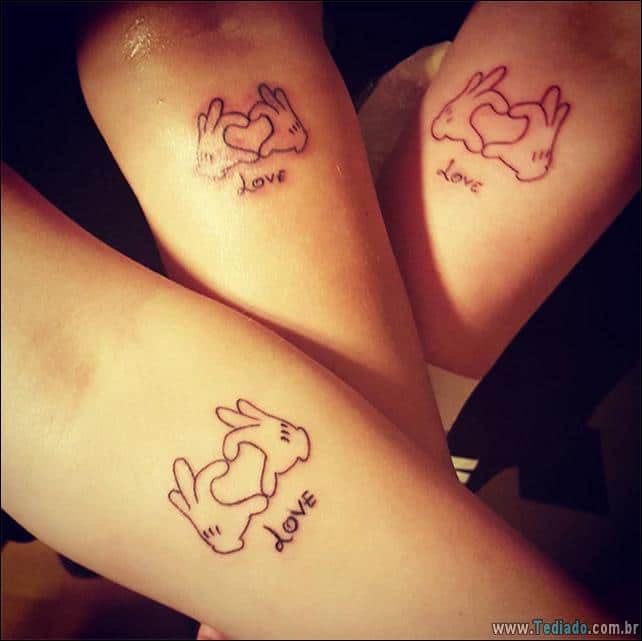 tatuagens - tatuagens mae e filha 29 - 34 Tatuagens de Mãe e Filha mostram seu vínculo inquebrável - foto tatuagens-mae-e-filha-29 tatuagens - tatuagens mae e filha 29 - 34 Tatuagens de Mãe e Filha mostram seu vínculo inquebrável