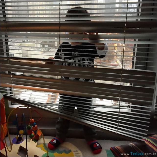 crianca-mestre-brincadeira-esconde-26