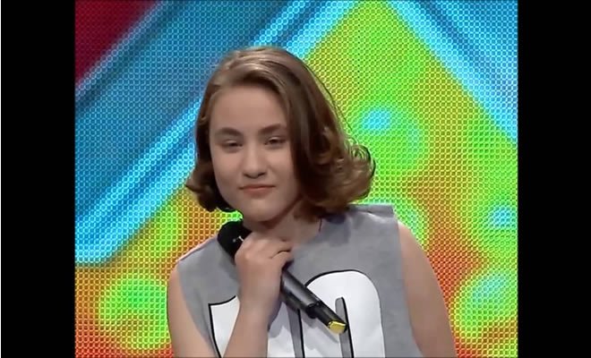 Garota arrasa na apresentação no X Factor 1