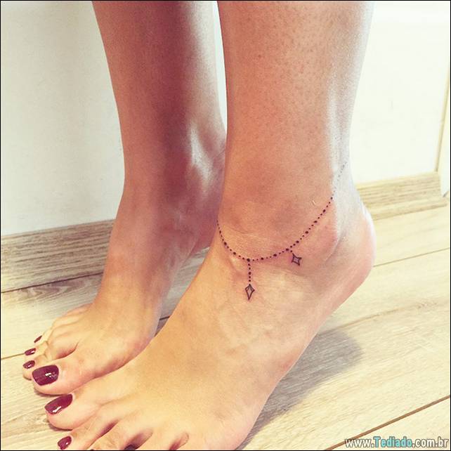 ideias-tatuagens-no-pe-09