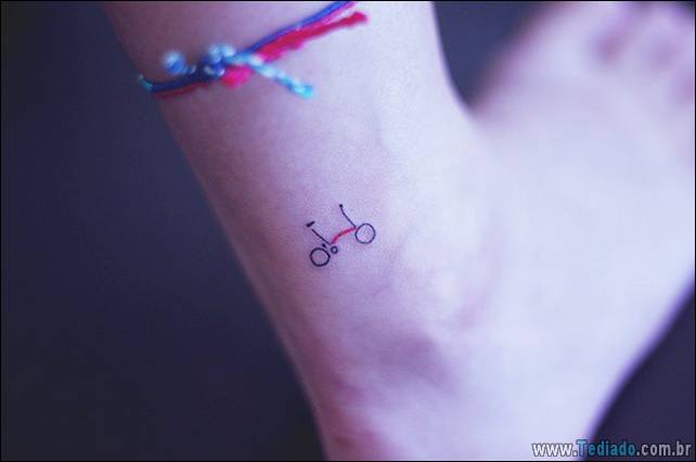 ideias-tatuagens-no-pe-12