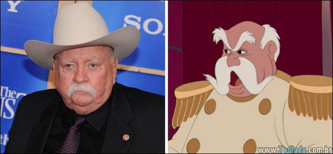 pessoas-que-parecem-exatamente-personagens-desenhos-34