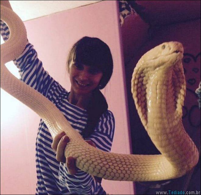 compilacao-epicas-estranha-02