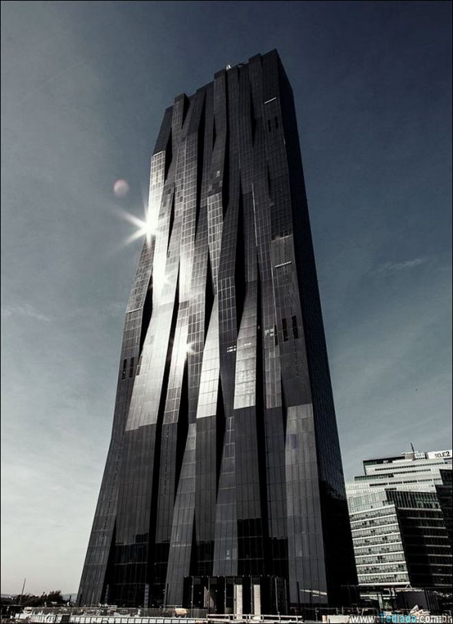 30 Edifícios com um design incomuns pelo mundo 16