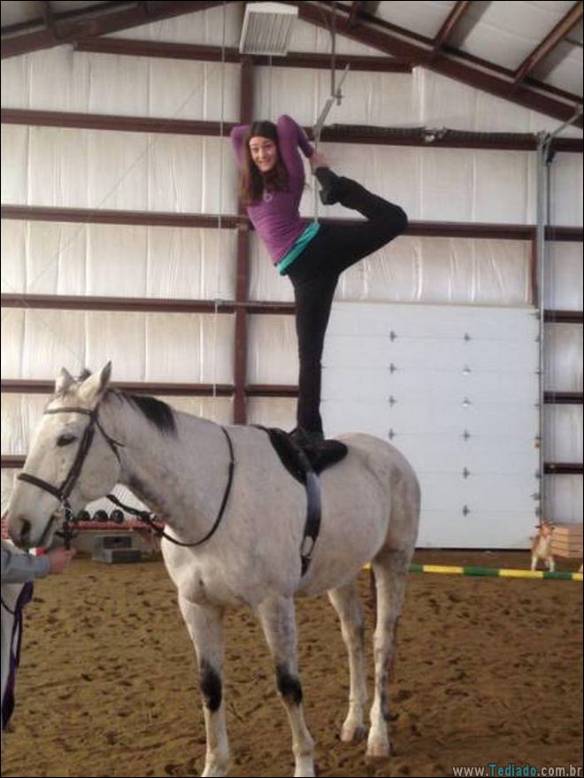 24 Pessoas praticando esportes e divertindo 20