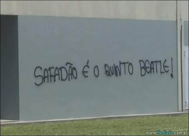 25 pichações que deveriam ser apagadas ou não 21