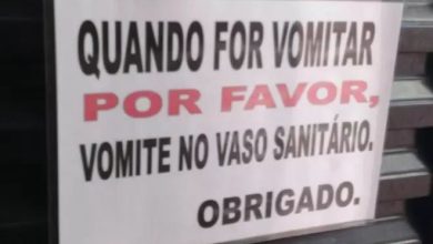 18 avisos engraçados que você só encontra nos banheiros brasileiros 38