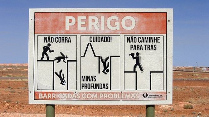 20 placas épicas encontradas no Brasil 2