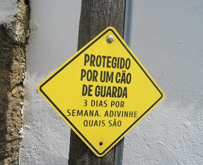 20 placas épicas encontradas no Brasil 9
