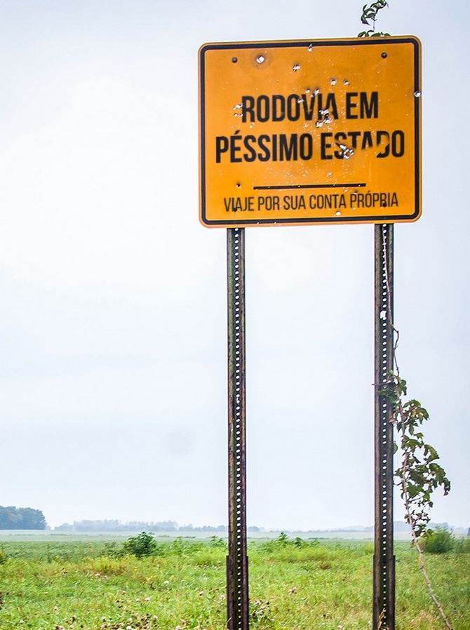 20 placas épicas encontradas no Brasil 10