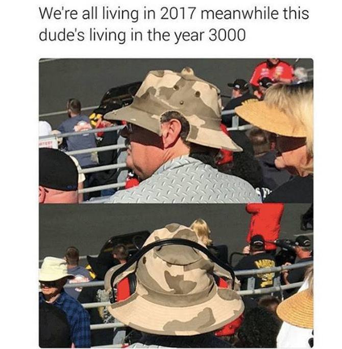 Algumas pessoas já não vivem no presente estão longe no futuro! (25 fotos) 19