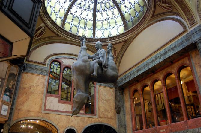 9 esculturas que assustam e surpreendem ao mesmo tempo 5