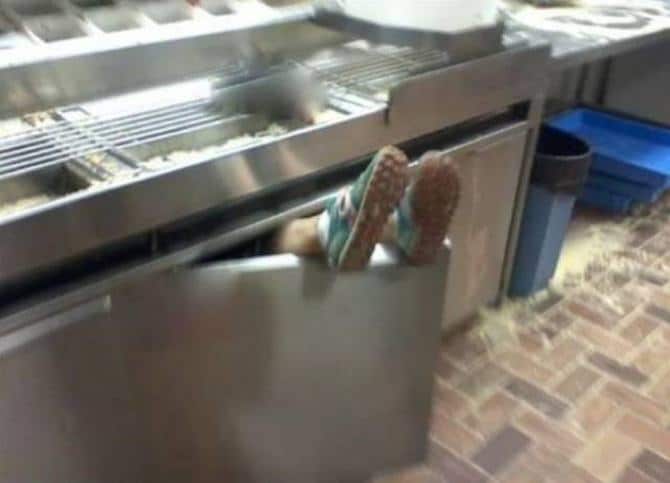 Você apenas não pode escapar do trabalho (24 fotos) 17