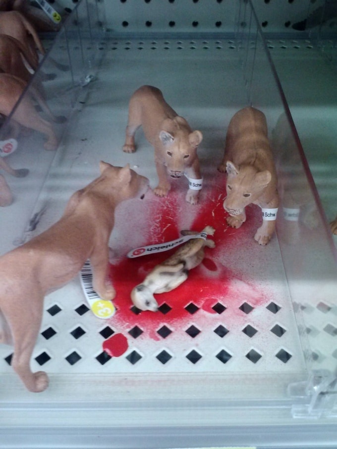 16 brinquedos estranhos criados por pessoas que não parecem gostar de crianças 10