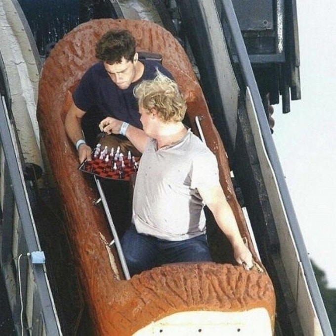 20 pessoas que tem um modo de pensar diferente do padrões existentes 20