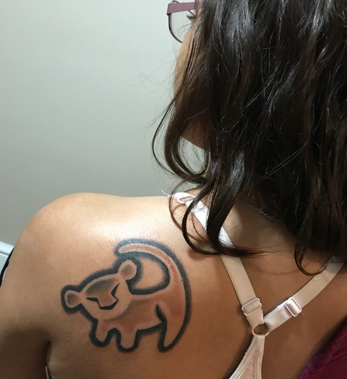 25 pessoas que transformaram memórias de infância em tatuagens dignas de serem premiadas 23