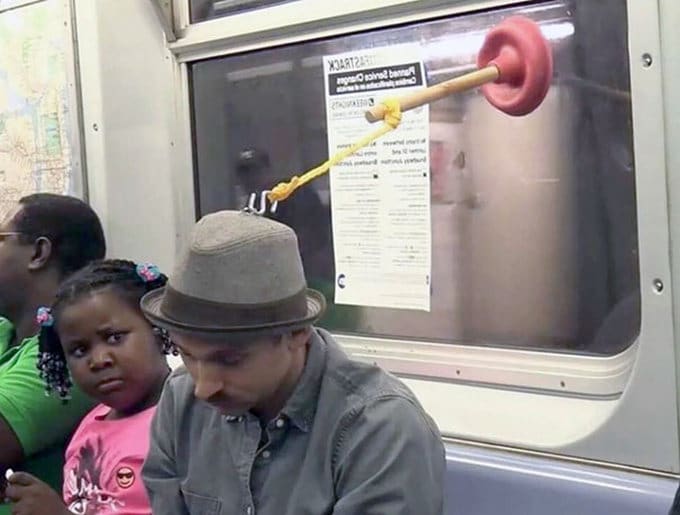 34 pessoas que foram pegas vivendo em 3018 porém ainda em 2018 16