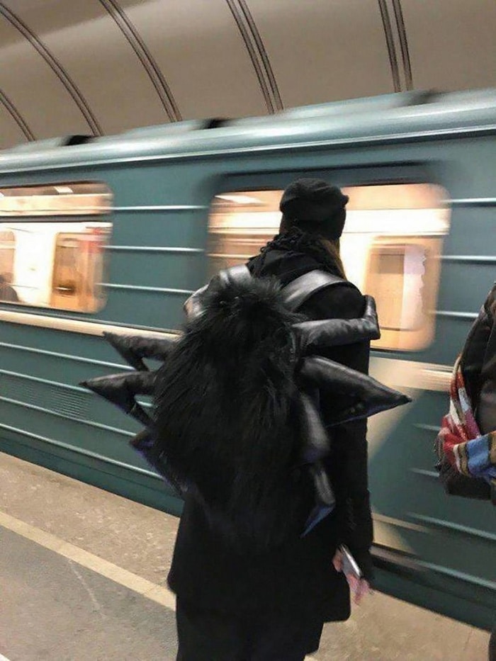 16 pessoas que fazem o estranho parecer normal 9