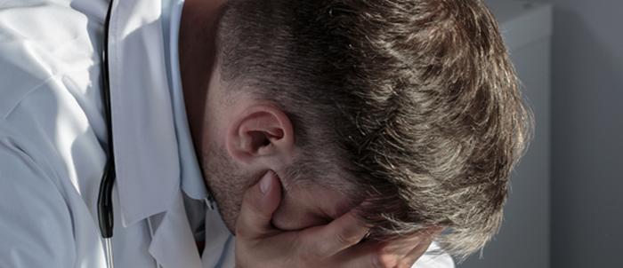 O estresse também pode desempenhar um papel, até mesmo na infância.