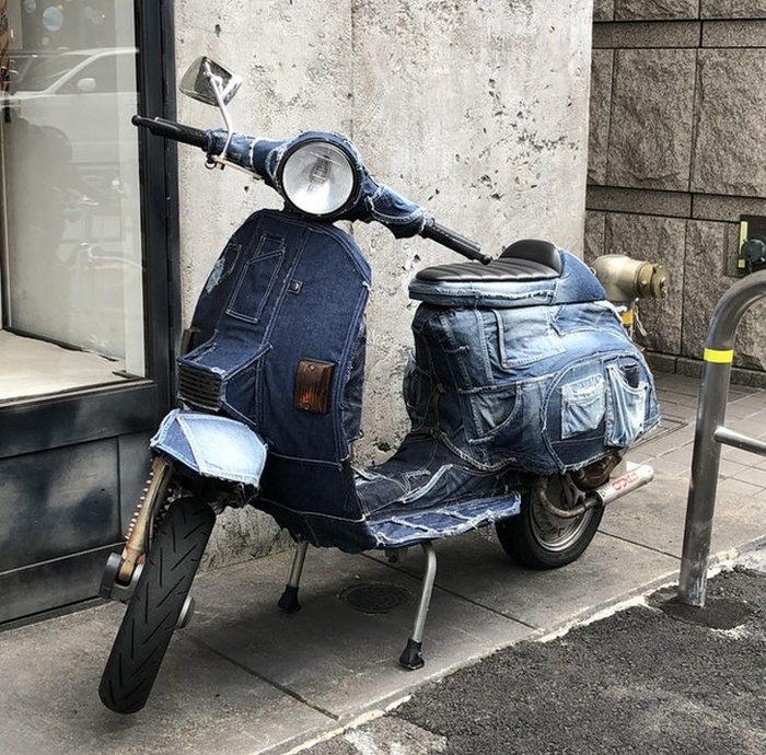 Uma moto de jeans vi em Tóquio