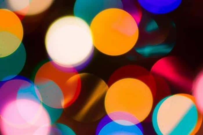 Cores e Luzes Estranhas