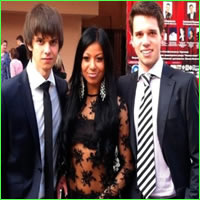 20 alunas que resolveram usar os piores vestidos da história