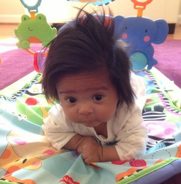 17 fotos de bebês cabeludos e enlouquecem a Internet 12