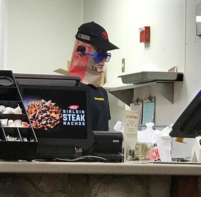 19 pessoas estranhas que provavelmente vêm de outro planeta 5