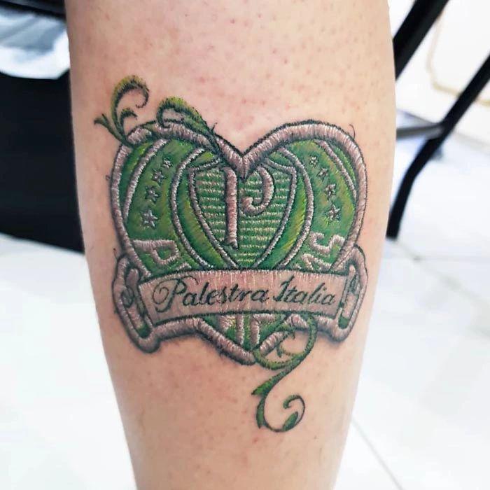 46 tatuagens de bordados que estão se popularizando no Brasil 28