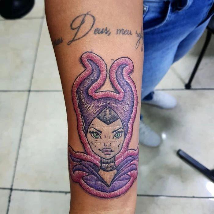 46 tatuagens de bordados que estão se popularizando no Brasil 34
