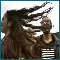 20 situações que só quem tem cabelo comprido vai entender